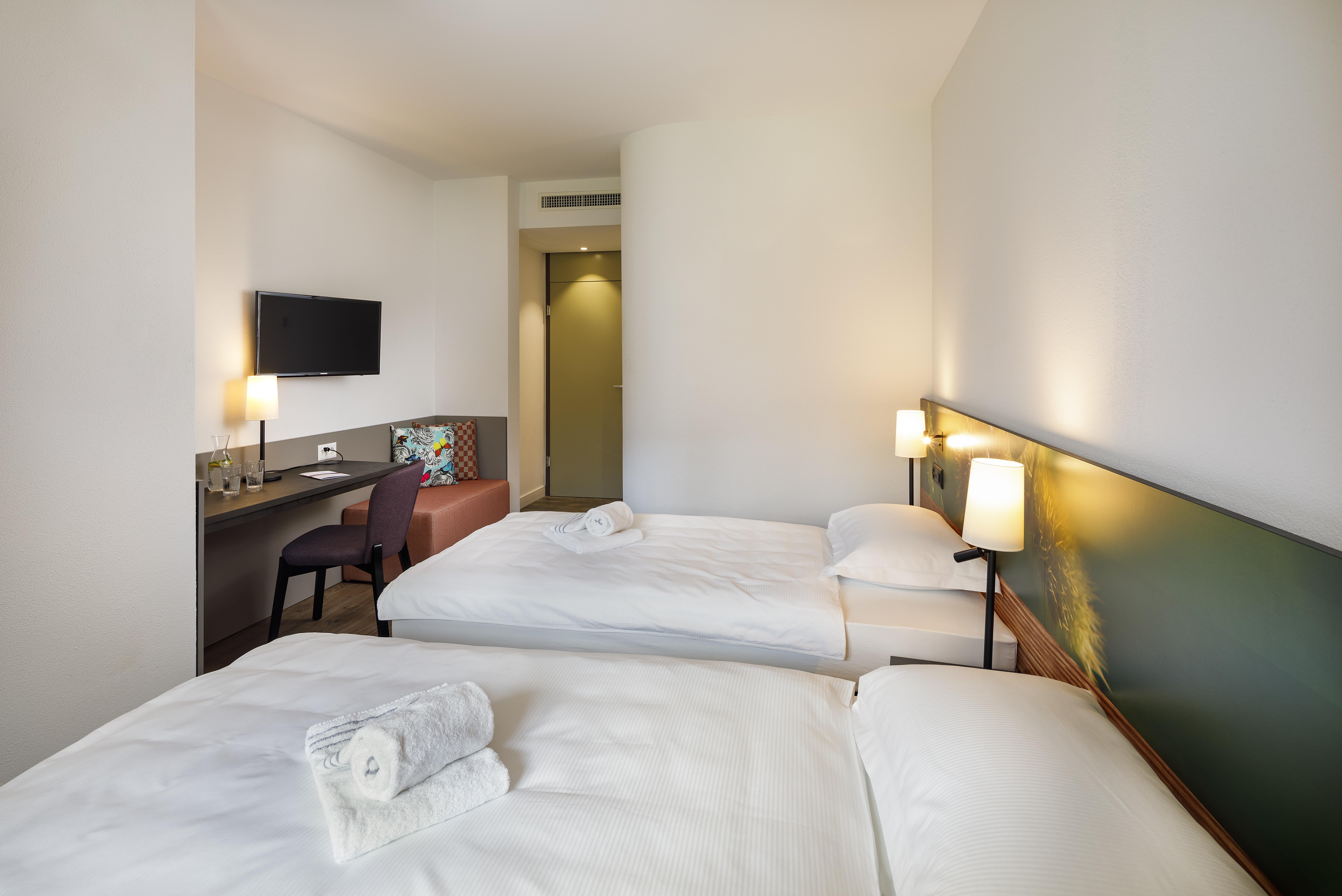 Movenpick Benjaminn होटल